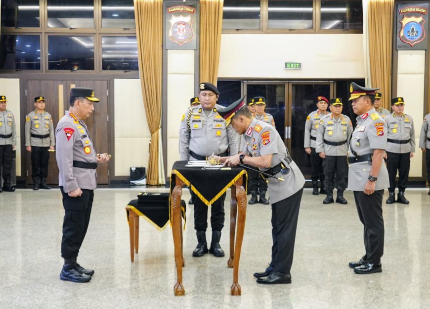 Kapolri Pimpin Pelantikan dan Sertijab Sejumlah PJU Mabes Polri dan Kapolda